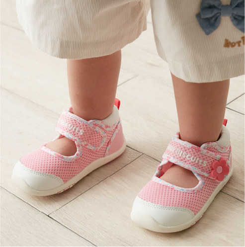 SUMMER COLLECTION 2023
